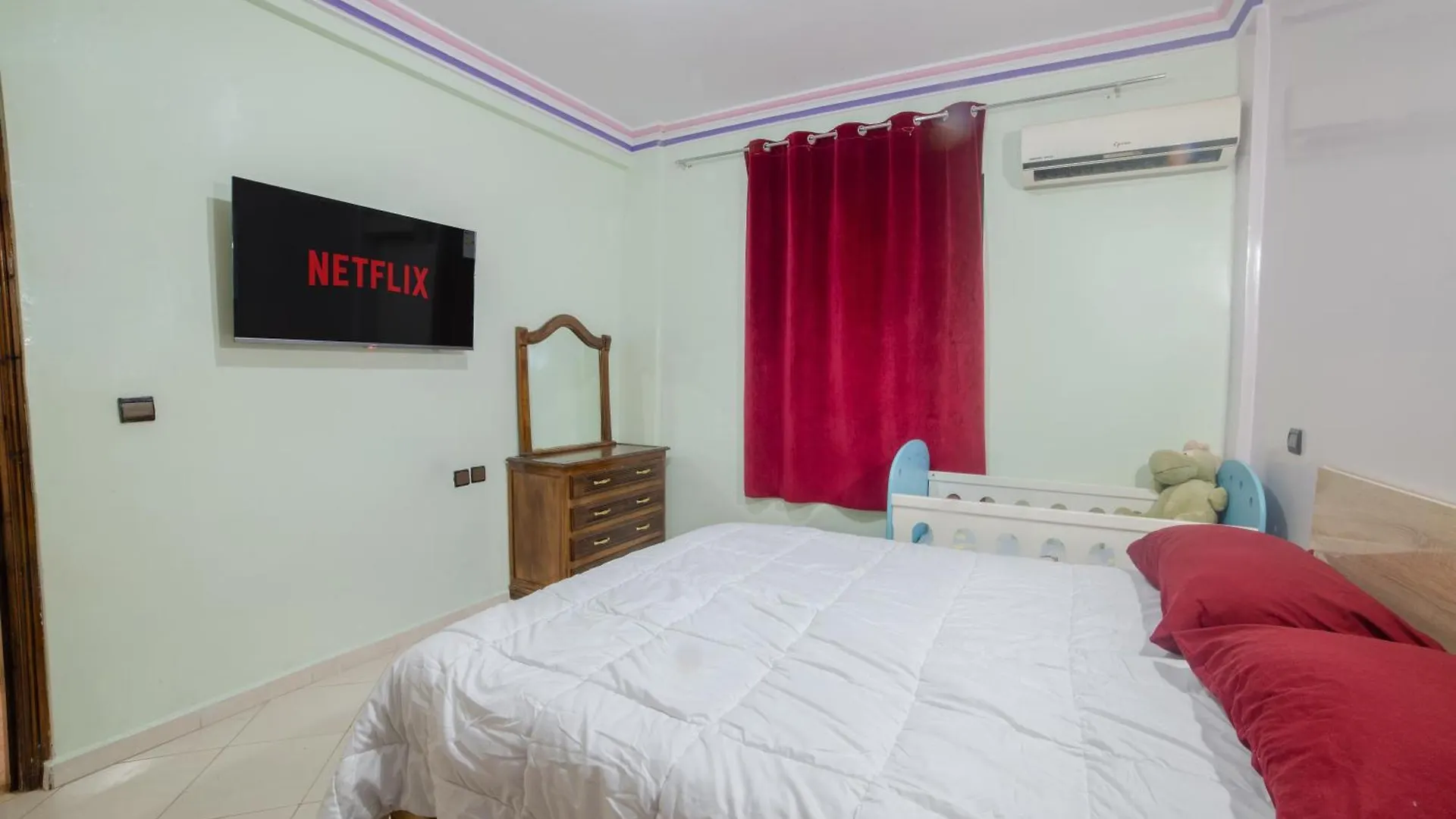 Family Apartment In Marrakech 3 Bedrooms & Balcony With View Marrakesz