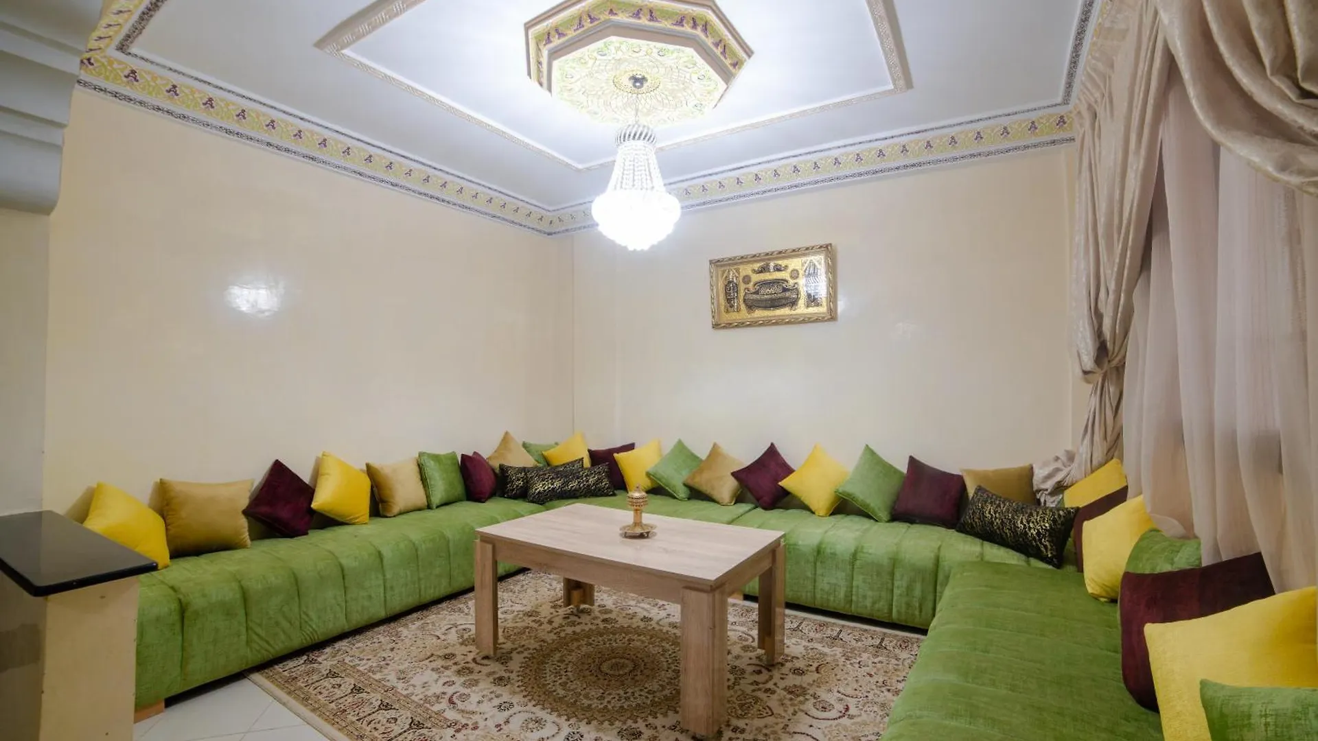 Family Apartment In Marrakech 3 Bedrooms & Balcony With View Marrakesh